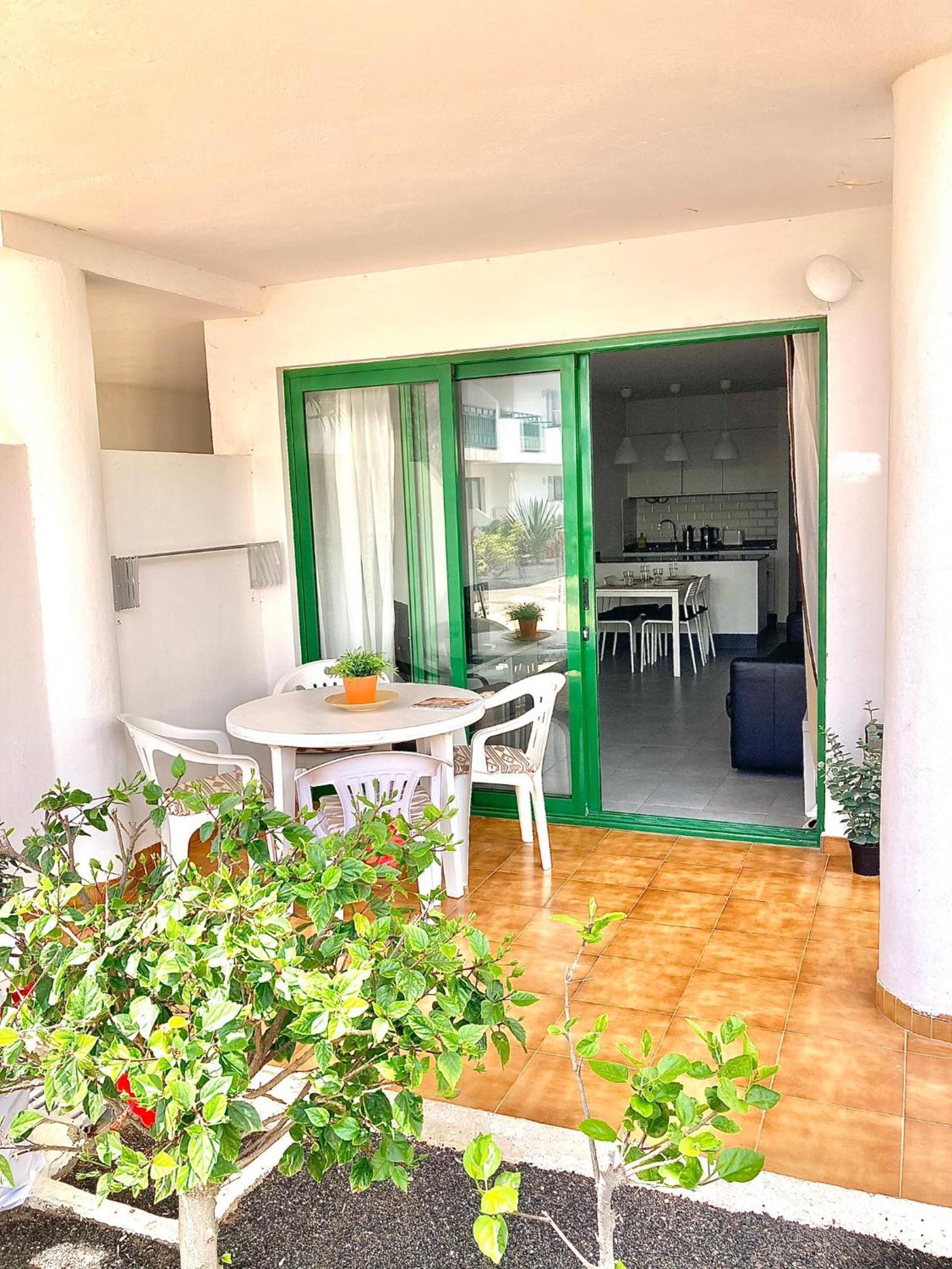 Ground Floor Apartment With Pool, Next To The Beach Costa Teguise Buitenkant foto